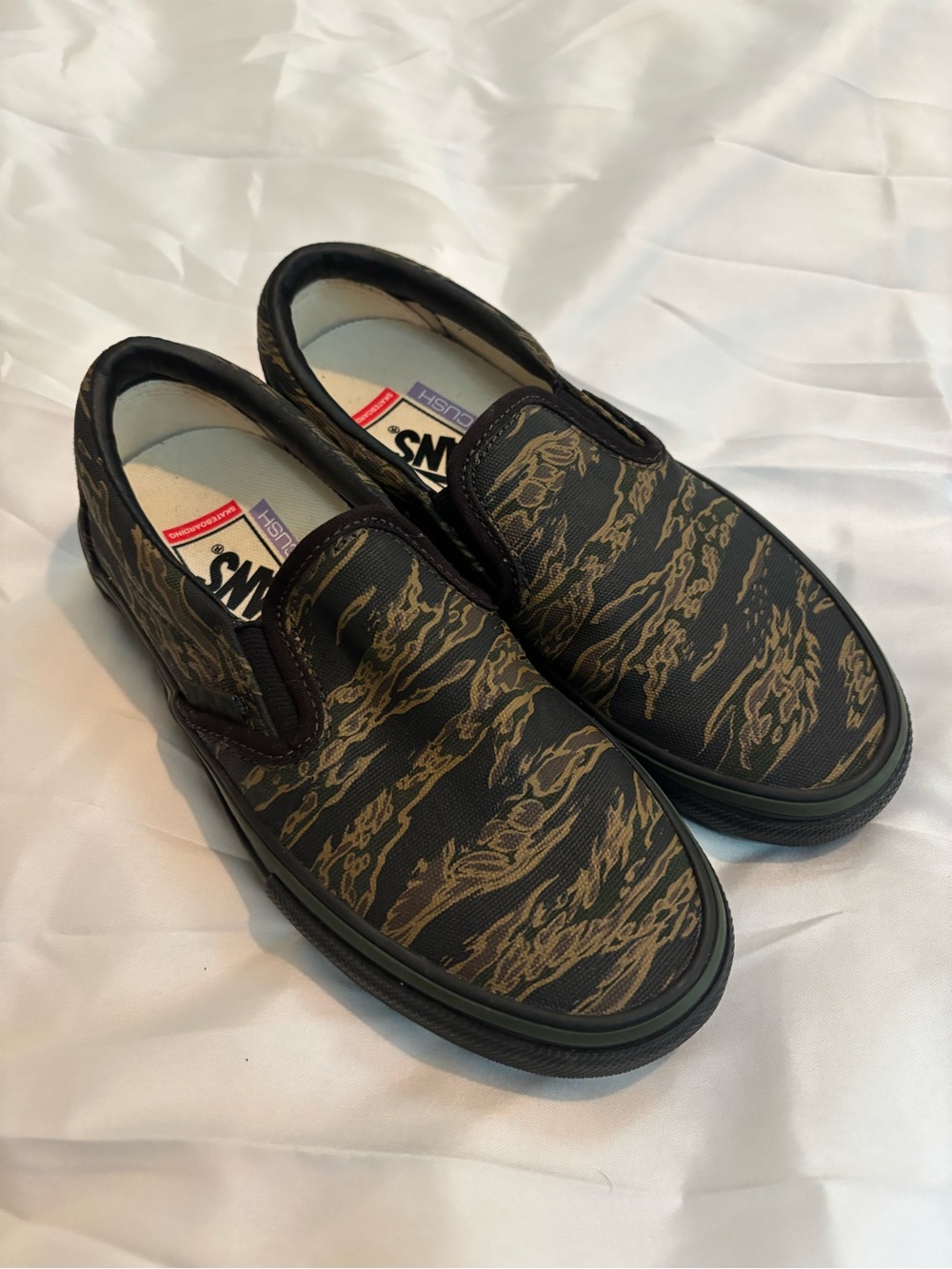 Vans Slip-On Camo Print in Black and Brown skate black soles